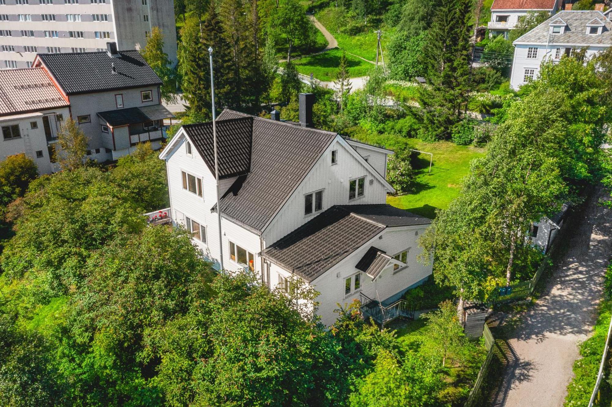 Historical Villa & Green Sanctuary In City Center Tromsø Eksteriør billede