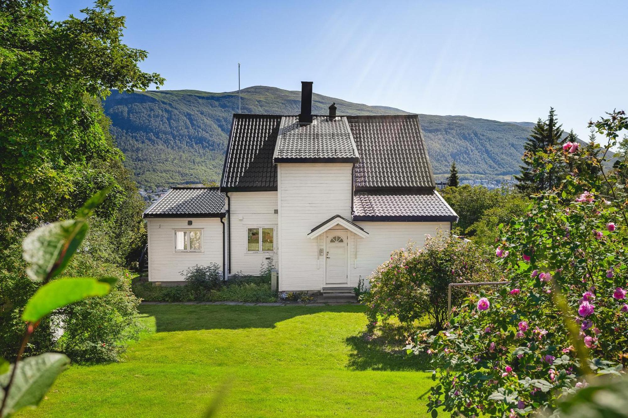 Historical Villa & Green Sanctuary In City Center Tromsø Eksteriør billede